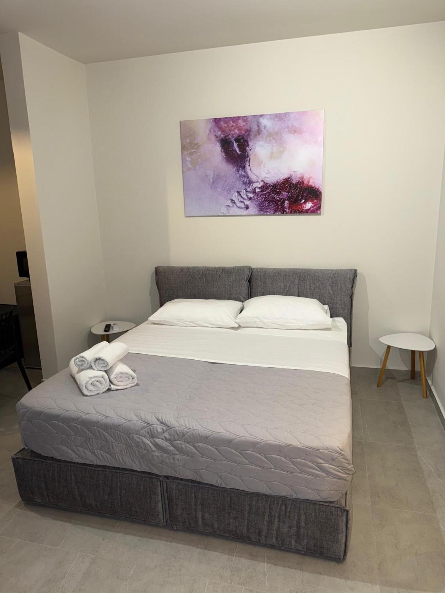 Stay-Five Rooms & Apartments Shkodër Exterior foto